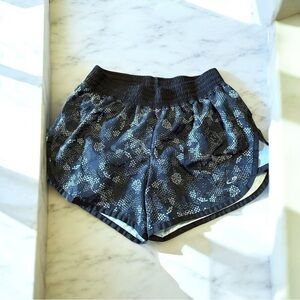 🔥 LAST CHANCE SALE Champion shorts w liner BLK & grey SZ:M EUC no snags or pulls